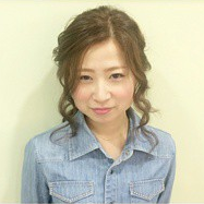 ねじり波ウェーブローポニーアレンジ ヘアアレンジ ロングヘア