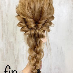 くるりんぱと三つ編みで作る！ラプンツェル系お呼ばれローポニー　ヘアアレンジ　ロングヘア
