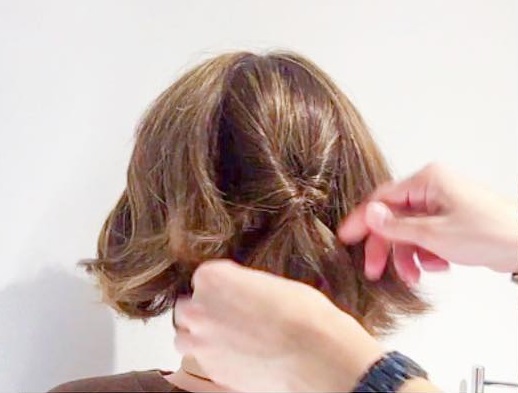 ヘアクリップで簡単上品なハーフアップアレンジ☆1