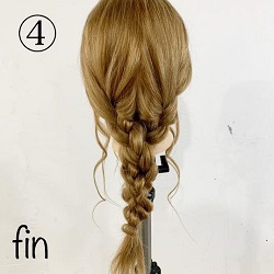 長い髪を主役に!おさげから作る編み下ろしアレンジ ヘアアレンジ ロングヘア