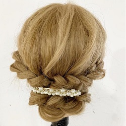 するだけで大人っぽさアップ♪三つ編みアレンジ! ヘアアレンジ ロングヘア