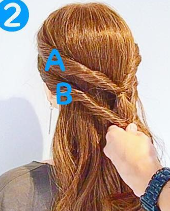 周りからの注目度アップ！ねじってつくる褒められヘアアレンジ☆2