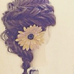 フィッシュボーンをフル活用♪挑戦したいフェミニンアレンジ ヘアアレンジ ロングヘア