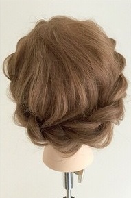 ツイスト編みでぐるっと一周！クラシカルヘアアレンジ back