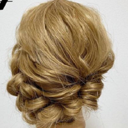 記念日デートやディナーにしていきたい!大人クラシカルなアップアレンジ ヘアアレンジ ロングヘア