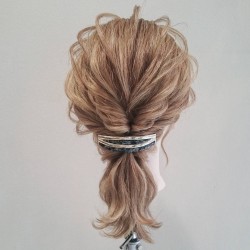 連続くるりんぱでできる！簡単ゆるふわローポニーアレンジ　ヘアアレンジ　ロングヘア