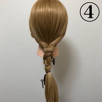 不器用さんでも可愛くなれる♡簡単に編みおろしをつくれるヘアアレンジ！4