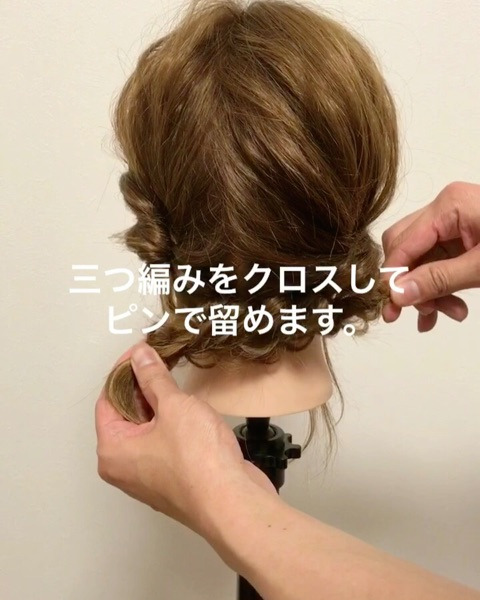 ヘアアレンジがコーデの主役☆周りから褒められる、スカーフ×まとめ髪アレンジ5