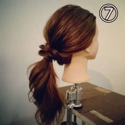 ひと工夫でグッとおしゃれに♪大人っぽくて上品な、万能ポニーテールアレンジ　ヘアアレンジ　ロングヘア