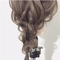 三つ編みだけでとっても簡単♪清楚でフェミニンなダウンスタイルアレンジ♡ ヘアアレンジ ロングヘア