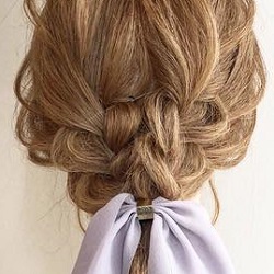 彼をドキッとさせちゃう！？ふんわり三つ編みで女性らしいデート向けポニーテール♡　ヘアアレンジ　ロングヘア