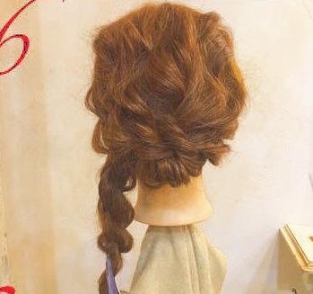 ロングヘアにおすすめ!ロープ編みで簡単まとめ髪アレンジ☆6