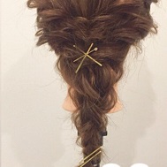 ゴールドピンがこなれ感を引き上げる!立体編み下ろしアレンジ☆ ヘアアレンジ ロングヘア