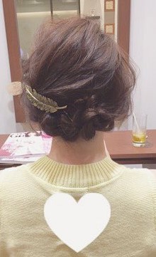 三つ編みで誰でも簡単アレンジ♪お呼ばれにも使えるきれいめまとめ髪☆6