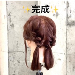 今すぐできる 簡単ヘアアレンジ ミディアムヘア かわいい きれい ヘアレシピ 頭美人