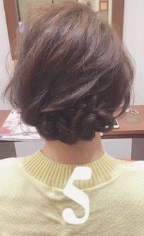 三つ編みで誰でも簡単アレンジ♪お呼ばれにも使えるきれいめまとめ髪☆5