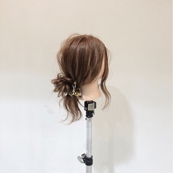 忙しいときにパパッとお洒落にキマる☆大人の女性風のお団子ヘア♪ ヘアアレンジ ロングヘア