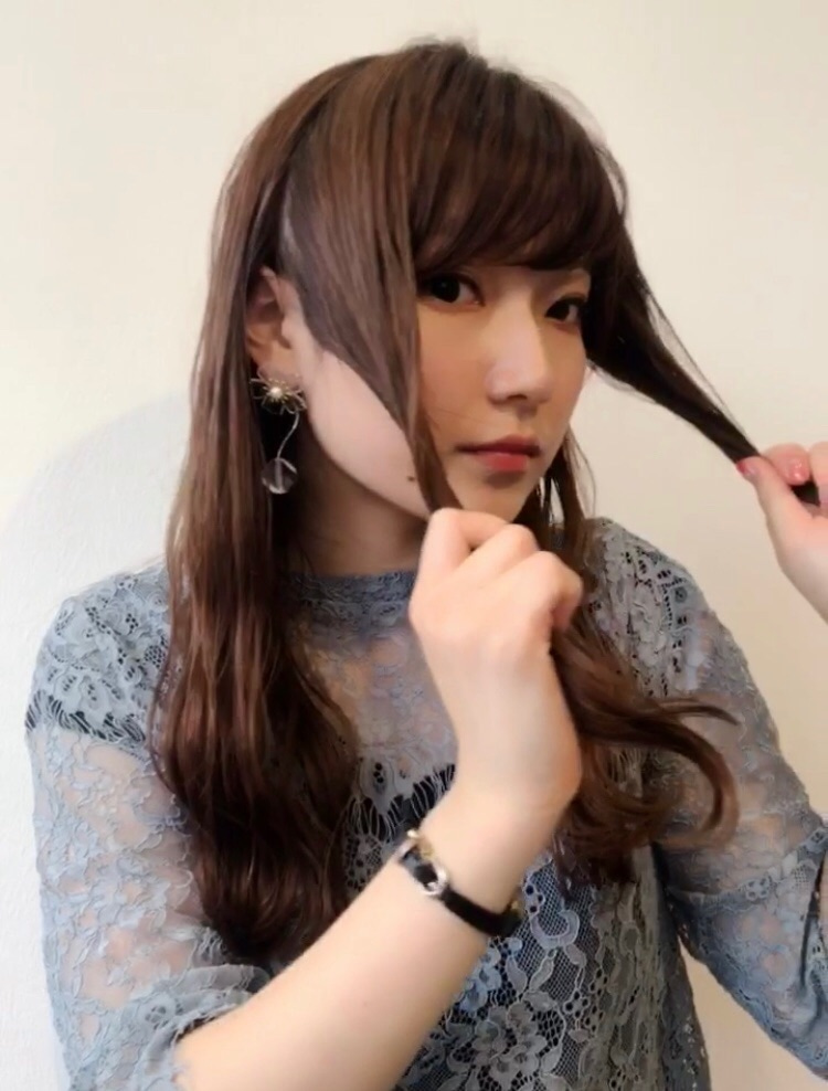 くせ毛のせいでヘアアレンジが憂鬱 という方必見 ストレスなくアレンジできる 簡単ハーフアップアレンジ ヘアレシピ 頭美人