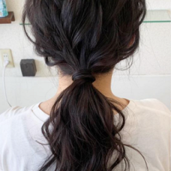 簡単すぎる！こなれ感満載のローポ二アレンジ☆　ヘアアレンジ　ロングヘア