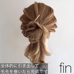 初級編 ロングヘアのポニーテール 忙しい朝でも簡単ヘアアレンジ ヘアレシピ 頭美人 初級編 ロングヘアのポニーテール 忙しい朝でも簡単ヘアアレンジ ヘアレシピ 頭美人