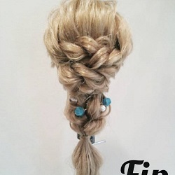 つけるだけでグッとオシャレに!ヘアバトンを使った編み下ろしアレンジ☆ ヘアアレンジ ロングヘア
