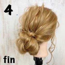 くるりんぱと三つ編みで!簡単シニヨンアレンジ ヘアアレンジ ロングヘア