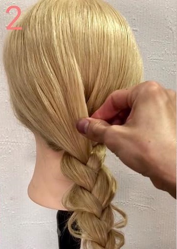 ヘアゴム、アメピン忘れてもOK！クリップで作れるシニヨンヘアアレンジ♡２