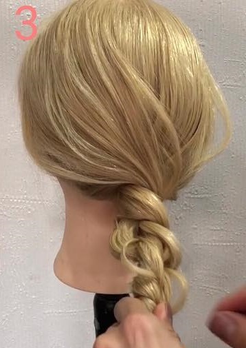 ヘアゴム、アメピン忘れてもOK！クリップで作れるシニヨンヘアアレンジ♡３