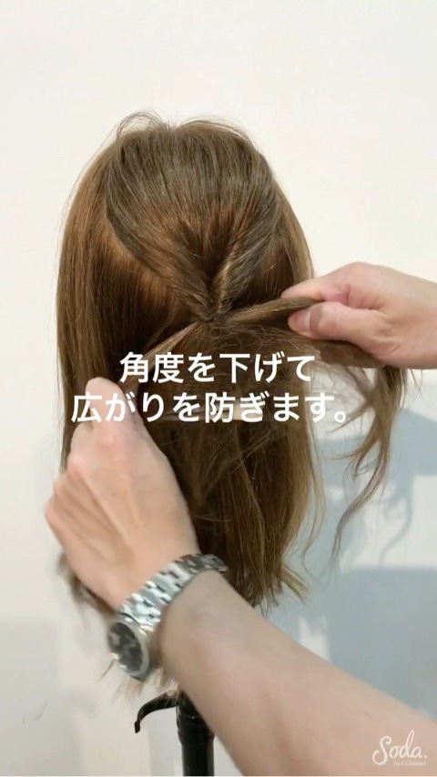 くるりんぱ優秀すぎ！ヘアゴム２つでできる☆ひと手間ハーフアップアレンジ♡1