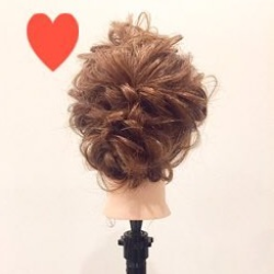 アクセサリーいりません!まとめるだけで華やかに見えるまとめ髪 ヘアアレンジ ロングヘア