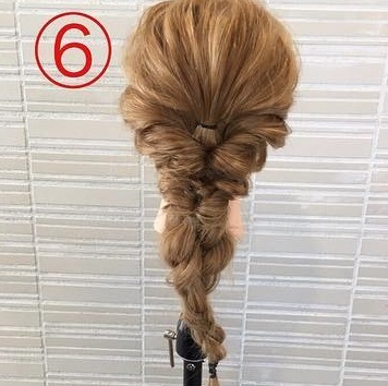 繰り返すだけでこんなにも華やかに?!一見難しそうに見えて簡単なヘアアレンジ6