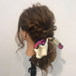ピン不要!くるりんぱ2回でサイドまで可愛いポニーテールアレンジ ヘアアレンジ ロングヘア