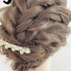 ドレスコードももう安心◎華やかな服装に合うまとめ髪アレンジ ヘアアレンジ ミディアムヘア