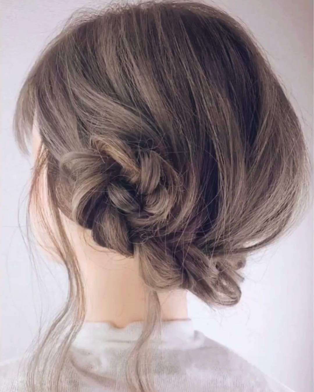 これってヘアアクセ！？パッと目を惹く編み込みアレンジ♪TOP