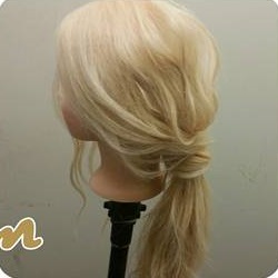 今すぐできる 簡単ポニーテールアレンジ かわいい きれい ロングヘア ヘアレシピ 頭美人 今すぐできる 簡単ポニーテールアレンジ かわいい きれい ロングヘア ヘアレシピ 頭美人