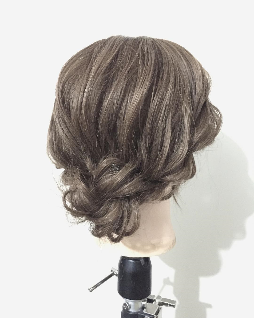 日々のヘアアレンジに特別感を！ひたすら編んで作るシニヨンアレンジ♪TOP