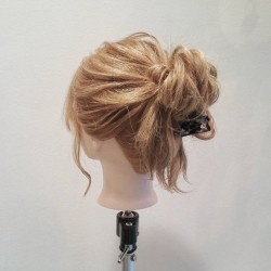 頭にお団子が2つ!?気分も髪も上げていこう!個性派サマースタイル☆ ヘアアレンジ ロングヘア