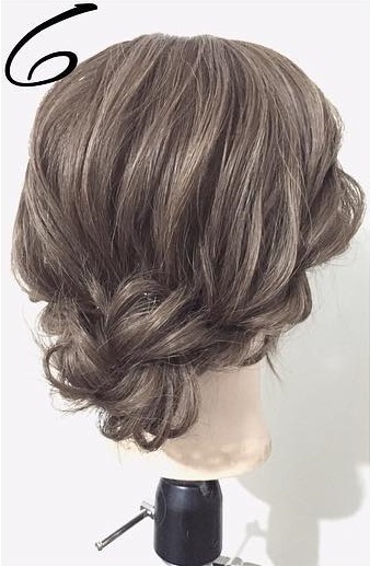 日々のヘアアレンジに特別感を！ひたすら編んで作るシニヨンアレンジ♪6