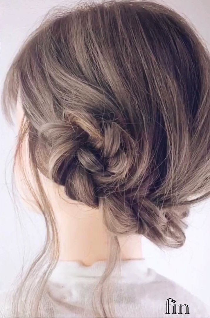 これってヘアアクセ！？パッと目を惹く編み込みアレンジ♪5