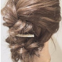 結婚式にピッタリ♪華やかで可愛いシニヨンヘアアレンジ ヘアアレンジ ロングヘア