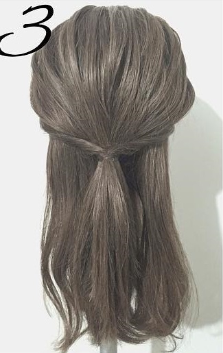 ヘアアクセをつけてより可愛い♪くるりんぱで作るローポニーアレンジ3