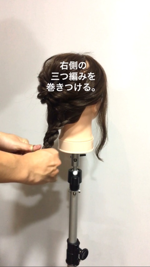 ピン不要！！ゴムだけなのにミディアムヘアでもできる編みおろし風アレンジ6