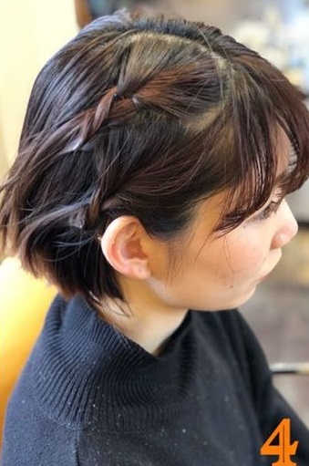 ショートヘアにオススメ☆前からみてもとっても可愛い三つ編みアレンジ4