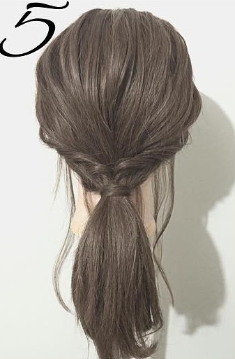 ヘアアクセをつけてより可愛い♪くるりんぱで作るローポニーアレンジ5