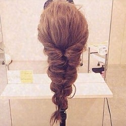 フェミニンな服装にピッタリ☆くるりんぱ×くるりんぱで作る編みおろし　ヘアアレンジ　ロングヘア