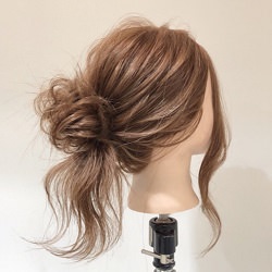 お団子？ハーフアップ？ゆるふわ感がとにかく可愛いお団子ハーフアップ☆　ヘアアレンジ　ロングヘア