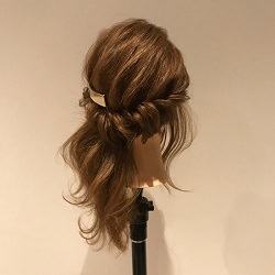 華やかに可愛い大人サイドアップアレンジ　ヘアアレンジ　ロングヘア