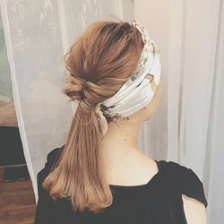 髪が長くなってきた時にオススメ☆スカーフを使った超簡単なアクティブアレンジ ヘアアレンジ ロングヘア
