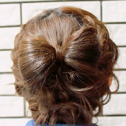 周りの目をひく事間違いなし!アクセサリーいらずのビックリボンヘア♡ ヘアアレンジ ミディアムヘア