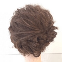 横から見たらとってもオシャレ☆左右非対称の印象が変わるまとめ髪アレンジ　ヘアアレンジ　ロングヘア